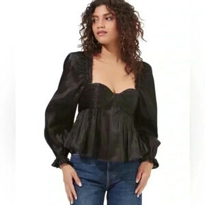 ASTR The Label Irene Top Blouse Black size Medium